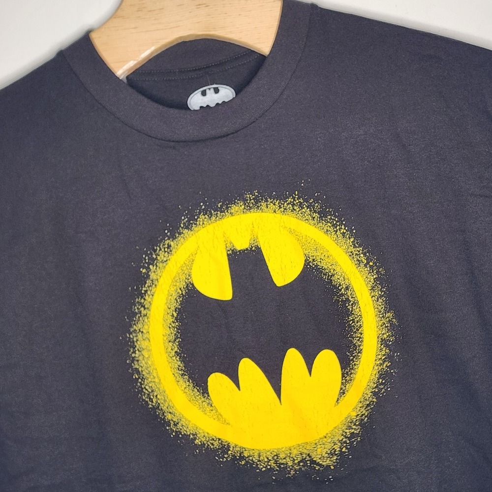 DC Comics Men's Batman Basic Logo Black T-Shirt 2XL NWT‎